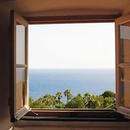 Sleeps 11 Wifi Holiday home Levanto
